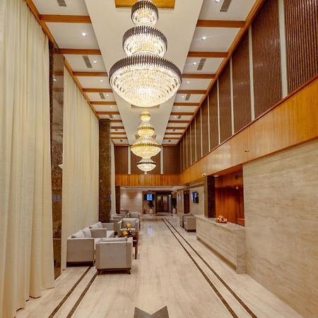 Icon Grand Hotel By Bhagini Бангалор Екстериор снимка